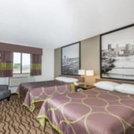 Super 8 By Wyndham Bedford Hotel Buitenkant foto