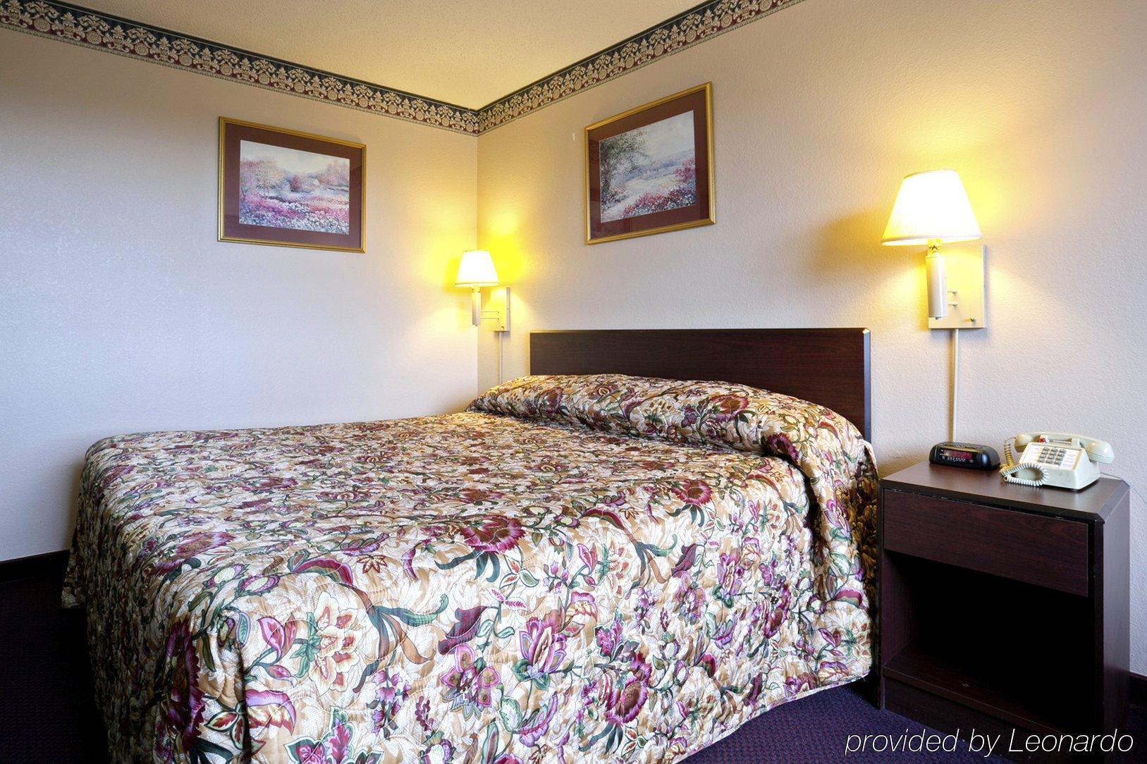 Super 8 By Wyndham Bedford Hotel Kamer foto