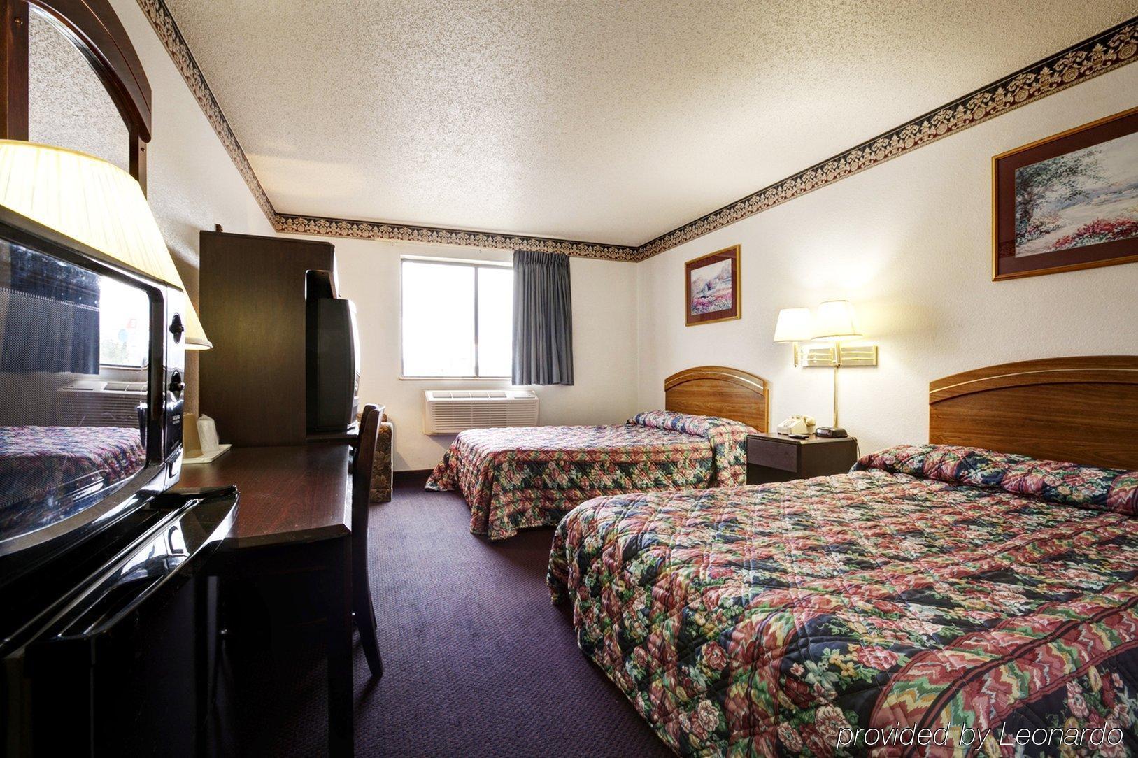 Super 8 By Wyndham Bedford Hotel Kamer foto