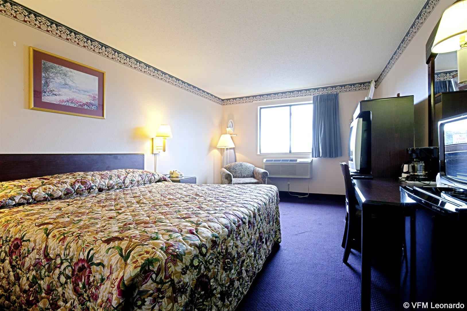 Super 8 By Wyndham Bedford Hotel Kamer foto